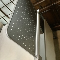 スマイル パーソナルデスクSQD-1000W-19    ＋　パーテーションスチールボードの画像