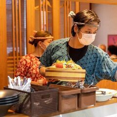 【居酒屋スタッフ大募集、夜時給1,000円、22時以降1,250円】先月、宮崎駅近くにオープンしました「恵屋プラス昭和町店」　学校帰りや副業・スキマバイトにも最適　☆美味しい賄いも魅力大！　バイトデビュー大歓迎、一から丁寧にお教えします！　週毎シフトでプライベートとの両立も◎の画像