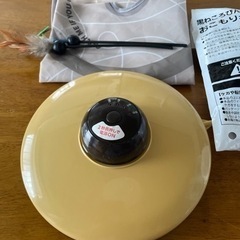 猫ちゃんオモチャとテント未開封の画像
