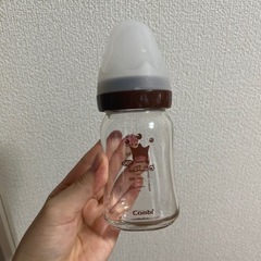 授乳のお手本　哺乳瓶