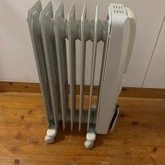 デロンギ　オイルヒーター外国製