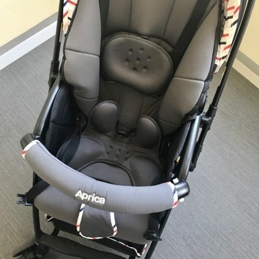 【決まりました】 Aprica ラクーナエアー AC◆軽量◆オート4輪◆1ヵ月～アップリカ 決まりました】 Aprica ラクーナエアー AC◇軽量◇オート4輪◇1ヵ月