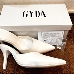 新品GYDA（ジェイダ）の白いミュール新品「交換ヒールパット付き）