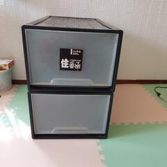 収納ケース２つ