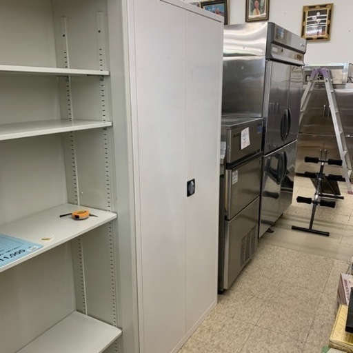 両開き書庫 スチールキャビネット 鍵2個付き ※2400010203442