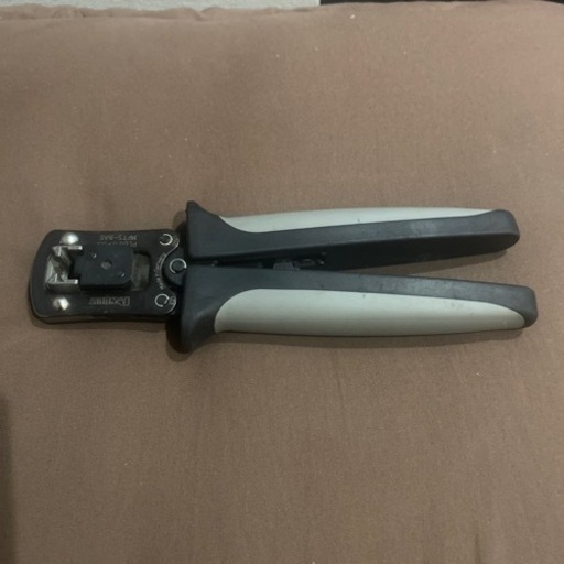 RJ45 圧着工具　パンド　PANDUIT