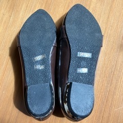 OLIVE des OLIVEの靴の画像