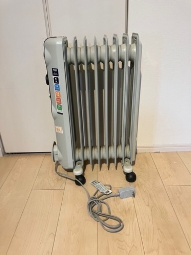 デロンギ　ストーブ　家電