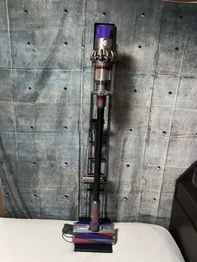 【最終値下げ】Dyson V10 Fluffy SV12 FF LF BK ブラックエディション　置き台付