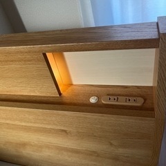 ベッドフレーム　ニトリ/シングル/収納あり/照明付きの画像