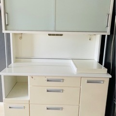 ニトリのカップボードの画像