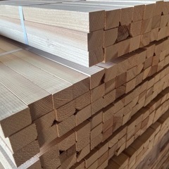 【格安】杉野縁　4000×30×40  1束12本入！垂木、根太、下地材、DIYなどに。在庫120束ありますので複数の方へ販売できます。の画像