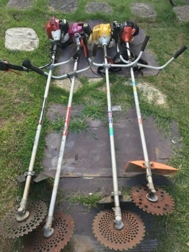 草刈機一台　【8000円】