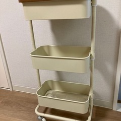 島忠さんのキャスターワゴンです。【対応中】
