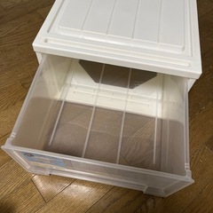 衣装ケースの画像