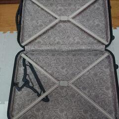 キャリーケース(決まりました)の画像