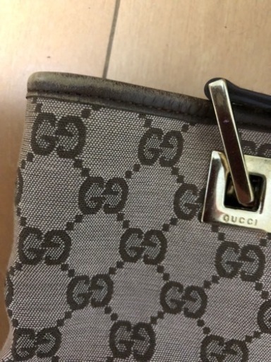 GUCCI