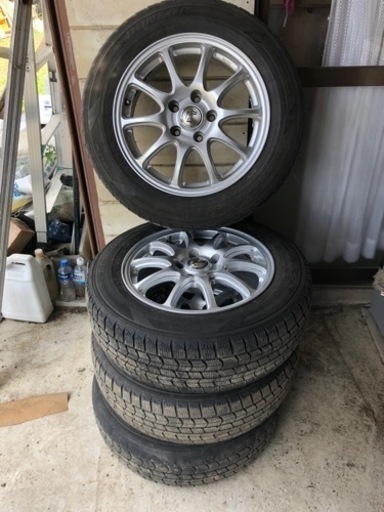アルミホイール付きスタッドレスタイヤ205  60  R16