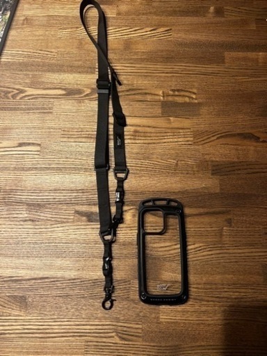 ROOT CO.  iPhone13Pro専用　ルートコー　iPhoneケース　ストラップセット