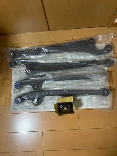 【直接取引限定】JB64ジムニー 純正リーディング・トレーディングアーム