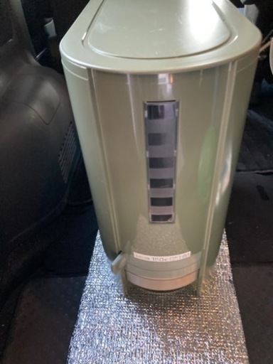 タッパー　キッチンキーパー、米櫃