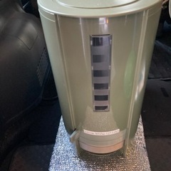 タッパー　キッチンキーパー、米櫃