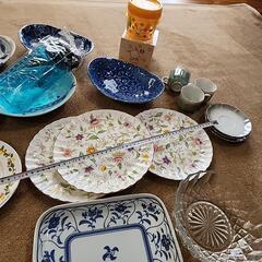 食器いろいろの画像