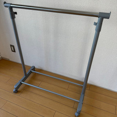 【取引決まりました】ハンガーラック 傷汚れなしの画像