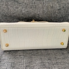 美品牛革2wayハンドバッグショルダーバッグホワイトの画像
