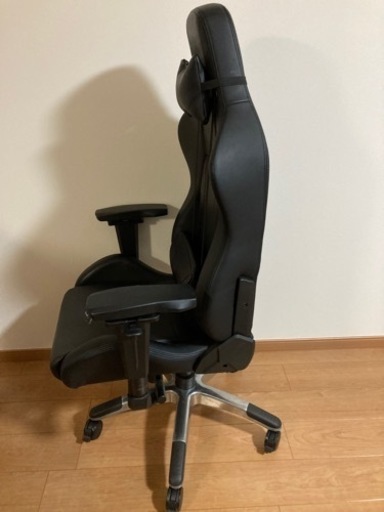 AKRacing ゲーミングチェア Premium Raven