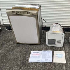 車載用3way冷蔵庫　