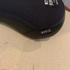 BMX用　シート　サドル　we the peopleの画像