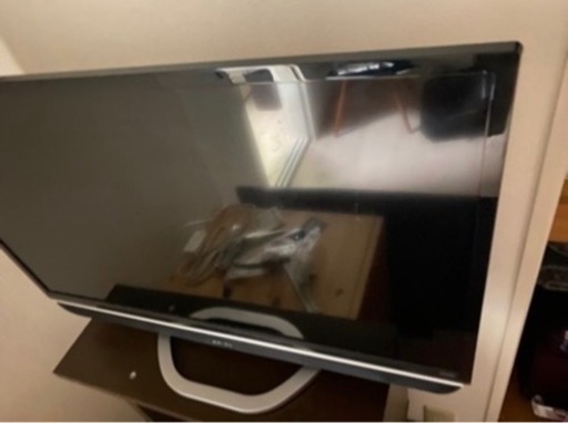 テレビ32型 17年製 テレビ台 リモコン付き