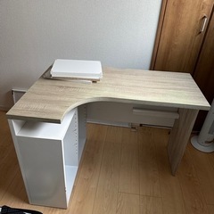 LOWYA デスクの画像