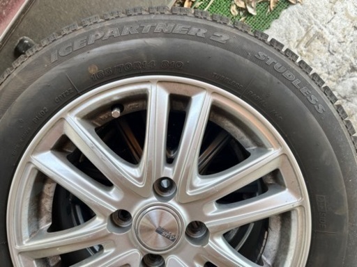 スタッドレスタイヤ 欲しい方【受け渡し終了】