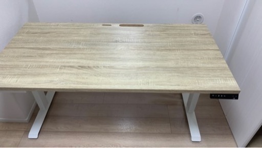 電動スタンディングデスク１４０✖️７０