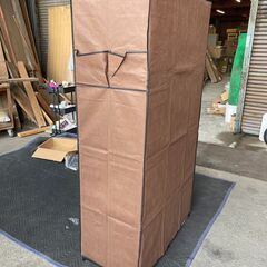 ワードローブ カバー付き ハンガーラック シンプル収納棚 おしゃれ 組み立て式 の画像