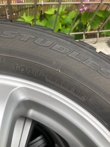 195/65R15 スタッドレスタイヤ 