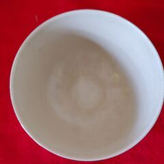 値下げ。格安中古・茶道具　骨董品　高級抹茶碗　清水焼　扇柄入り、金縁入り、ｗ　ｄ　ｈ　ｃｍ、１個限り。使用感あり。  　所在地と必要数量及び必要日をお知らせください。 　 の画像