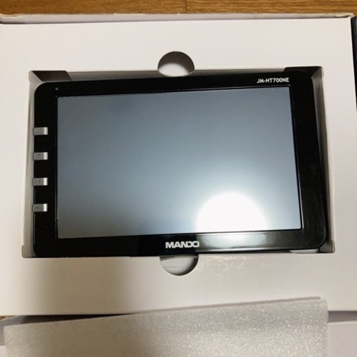 【お譲り先決定】 7インチワンセグチューナー/GPS内蔵ポータブルナビゲーション