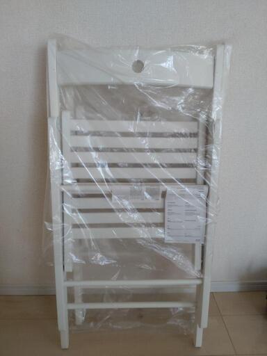 未使用品白い折りたたみ椅子