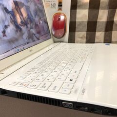 💗１台限定！新品爆速SSD240GB・美品💗高速i5第3世代・Webｶﾒﾗ/メモリ4GB💗Win11・Win10選択可・Office2021付/人気のクロスホワイト/15.6ｲﾝﾁ/無線LAN/ﾒﾓﾘ/DVD/CD再生ソフト付　No.2308012の画像