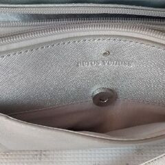 断捨離　シルバー　ショルダーバックの画像