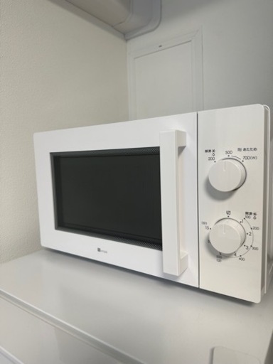 【美品】ほぼ新品電子レンジ。3か月前に8,790円で購入。急遽引越しで必要無くなりました。