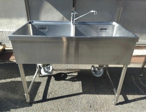 業務用 2槽シンク 蛇口付き 幅1060×奥600×高さ800(mm) 流し台 二層 ニ槽 厨房機材 キッチン 手洗い場 店舗用品 2層 ホース新品 大阪発