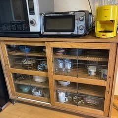 a.debeche（アデベッシュ）食器棚の画像