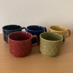 スタッキングできるコーヒーカップ