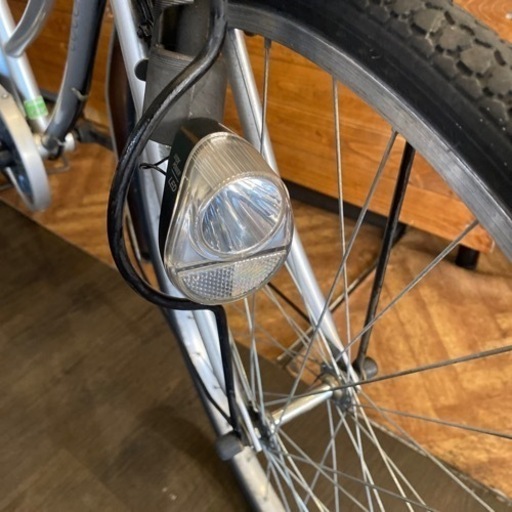 【SALE！通常価格より¥1000引き！】LEDダイナモ　6段変速　26インチ自転車　シルバー