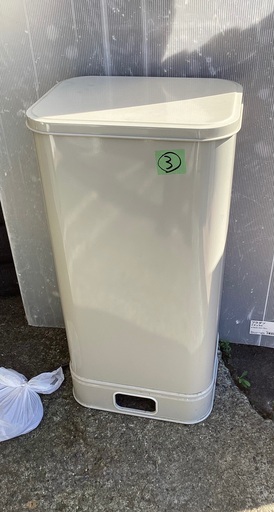 状態良し灯油タンク 90L屋内タンク4500円 ダイケン　3