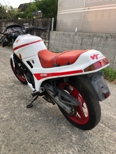 ホンダ　VT250F   書類付レストアベース車